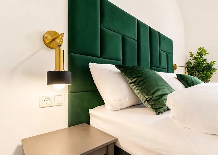 Near Westbahnhof 2 Cozy Studios, Barrier-free *